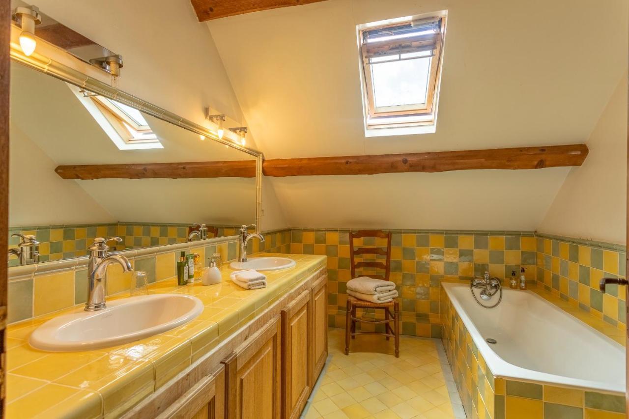 Les Bruyeres Bed & Breakfast La Charonnerie Bagian luar foto